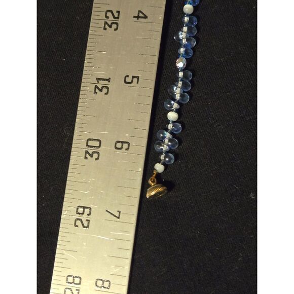 Blue & White Glass Bead Bracelet With Magnetic Gold Clasp - Picture 6 of 6